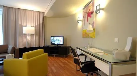 B-Aparthotel Montgomery Etterbeek 4*,