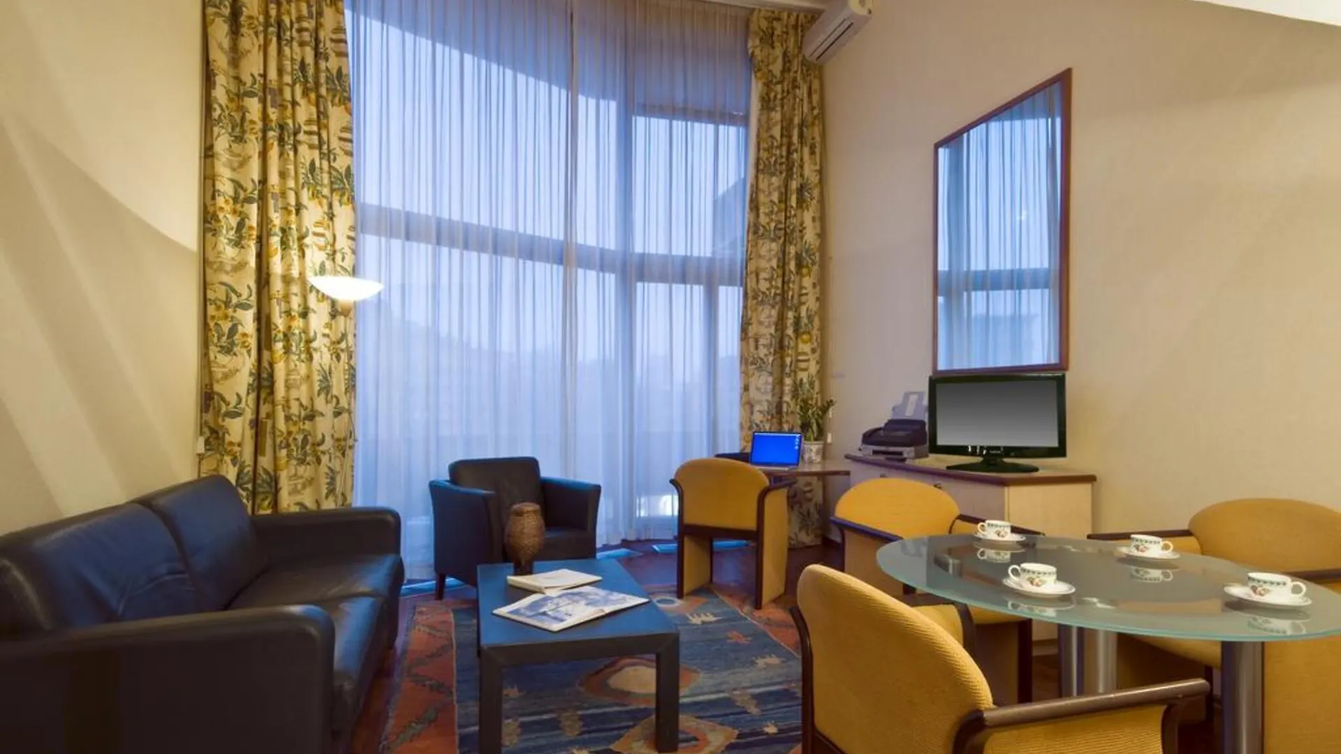 B-Aparthotel Montgomery Etterbeek Aparthotel Brussels